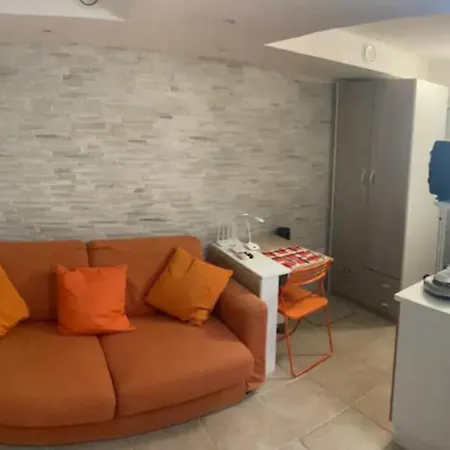 De Nittis Cozy House - 8 Min From Station アパート バーリ