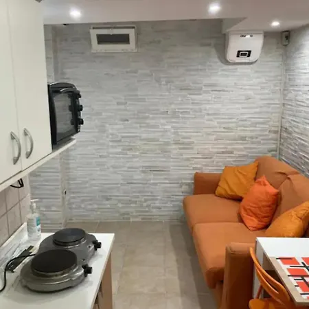 De Nittis Cozy House - 8 Min From Station * バーリ