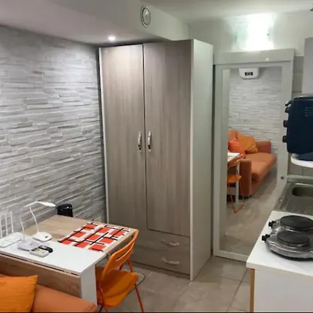 De Nittis Cozy House - 8 Min From Station *