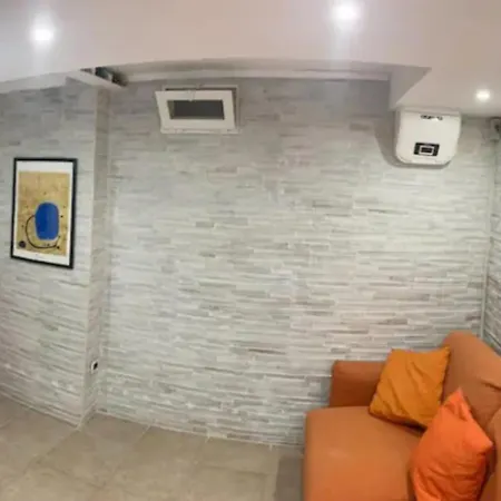 De Nittis Cozy House - 8 Min From Station アパート バーリ