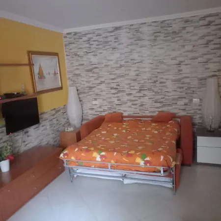 アパート De Nittis Cozy House - 8 Min From Station