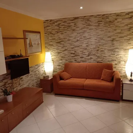 De Nittis Cozy House - 8 Min From Station * バーリ