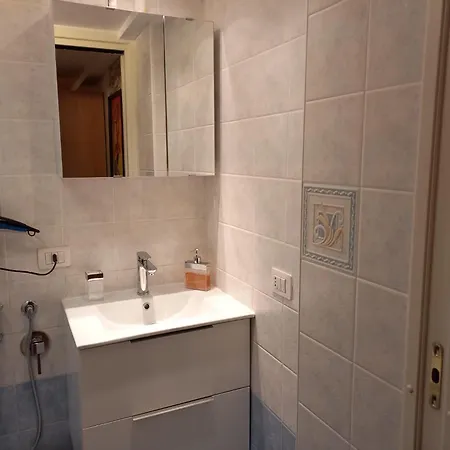 De Nittis Cozy House - 8 Min From Station